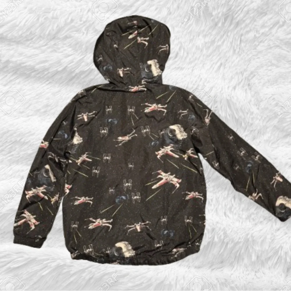 GAP Kids Star Wars Windbreaker, size small, black
